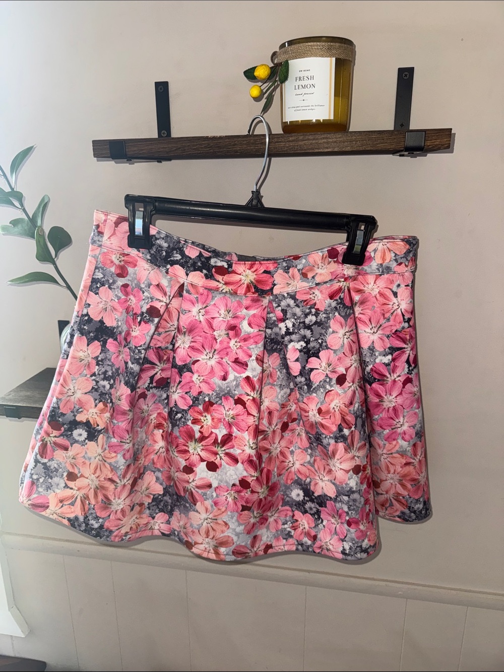 Bethany Mota Floral Pink A-Line Skirt - Women's size large